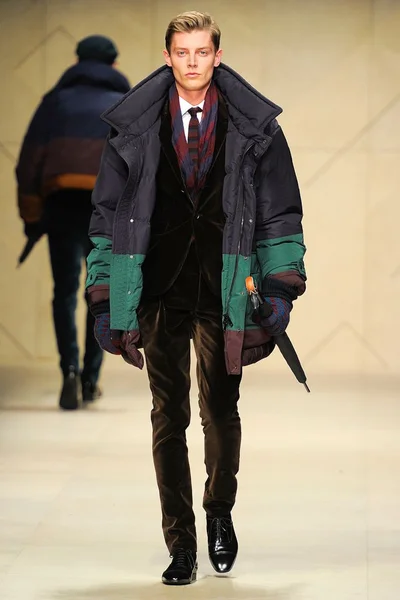 Look 45